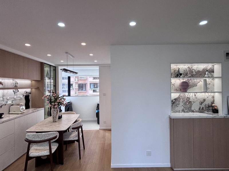 Housing image — Dining Area