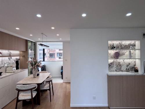 Housing image — Dining Area