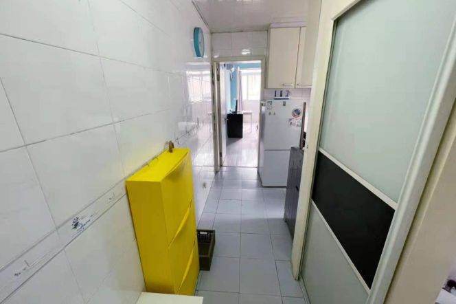 1BR Apartment in Jing'an (L7/L13)