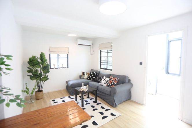 High-Ceiling 1BR Lane House near Shanghai Jiao Tong University with Green View (L10/L11)