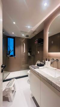 Housing image — Bathroom