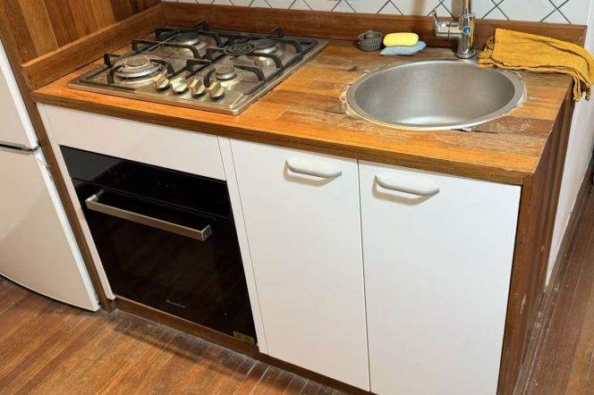 1BR Lane House in Old Xuhui (L9)
