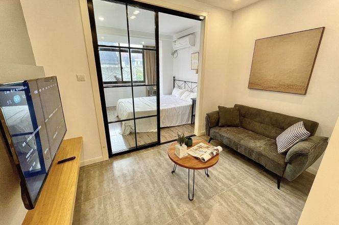 2BR Apartment near Zhongshan Park (L2/L15)