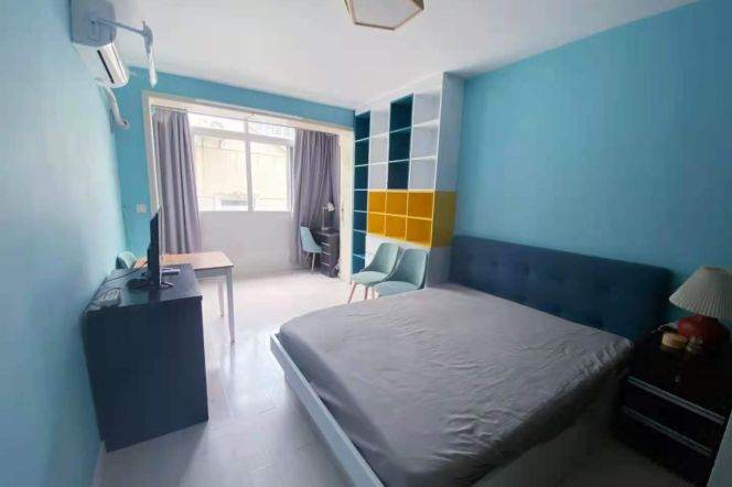1BR Apartment in Jing'an (L7/L13)