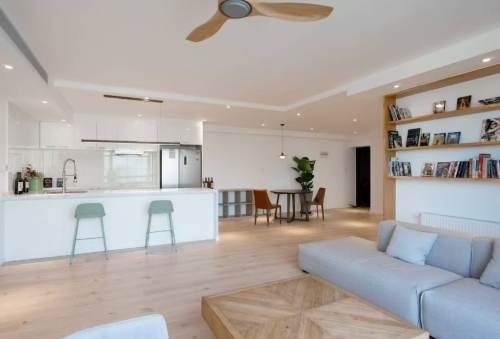 Housing image — Living Room