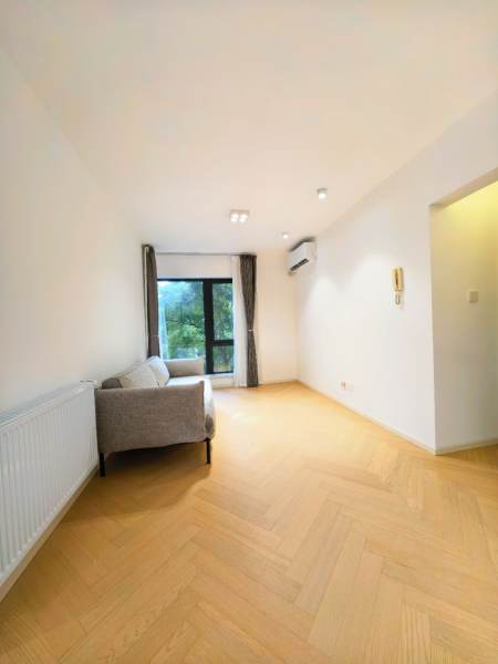 Housing image — Living Room