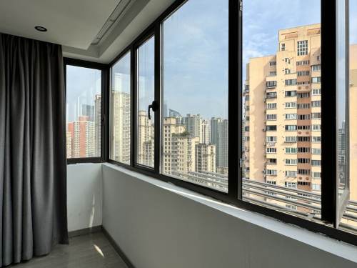 Housing image — Balcony