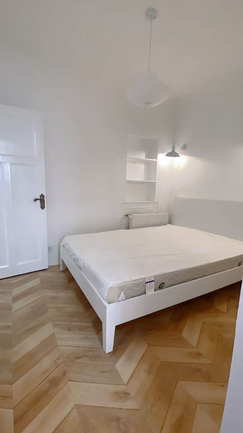 Housing image — Bedroom