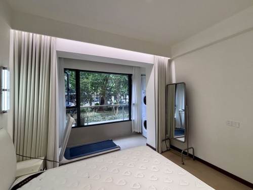 Housing image — Bedroom