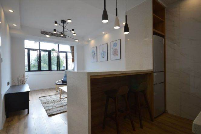 1BR Apartment in Old Xuhui with Green View (L9/L12)