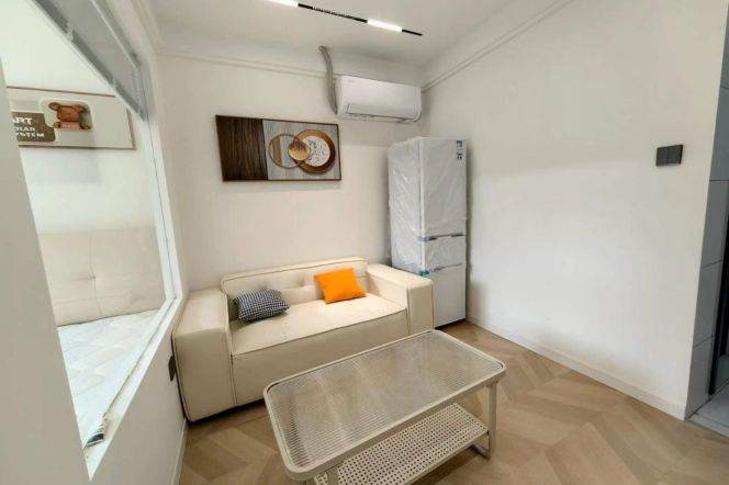 1BR Apartment near Shuicheng Rd Metro (L10)
