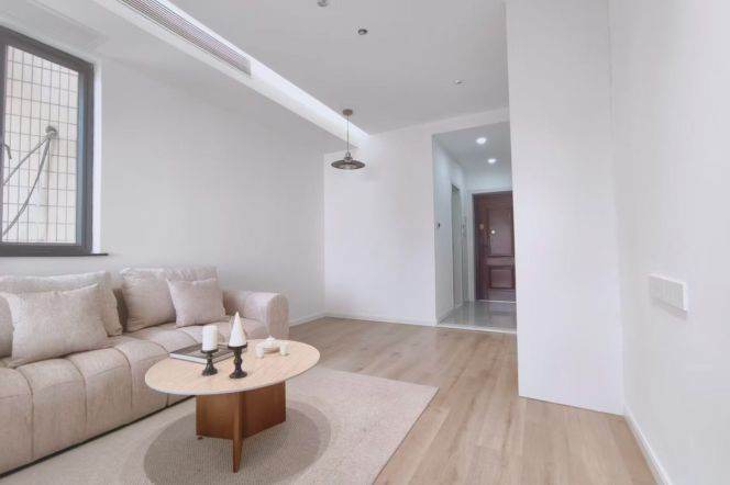 1BR Apartment in Old Xuhui (L9/L12)