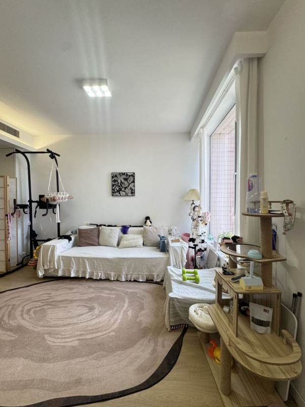 Housing image — Living Room