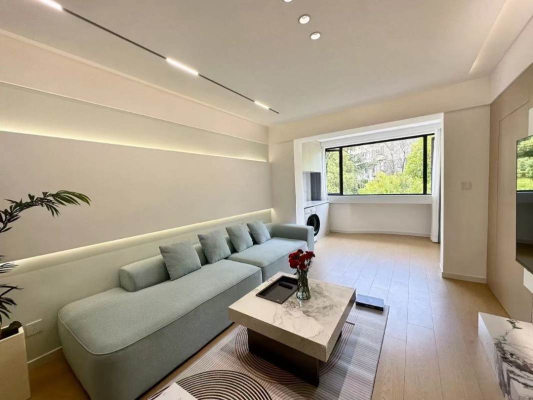 Housing image — Living Room