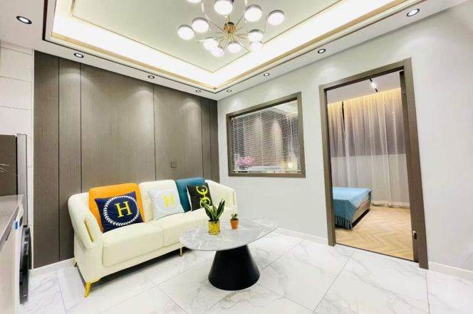 1BR Apartment near Changshou Rd Metro (L7/L13)
