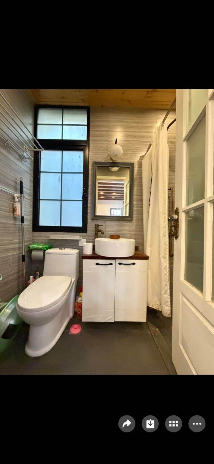 Housing image — Bathroom