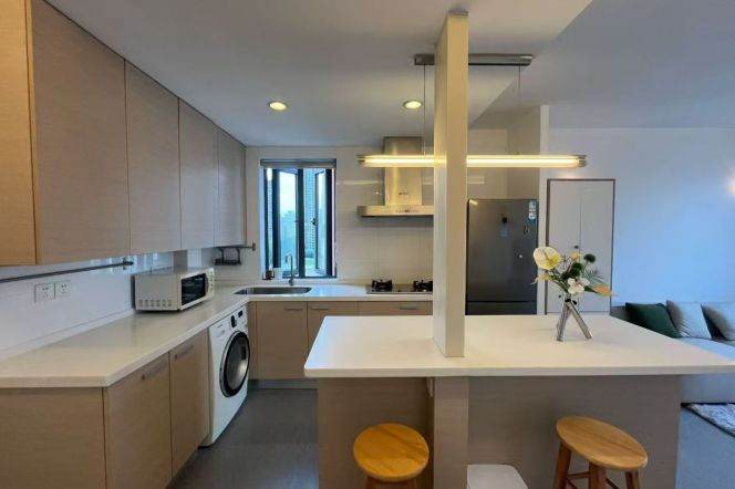 1BR Apartment at Wuzhong Building (L1/L7/L10)