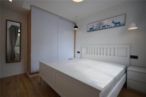 Housing image — Bedroom