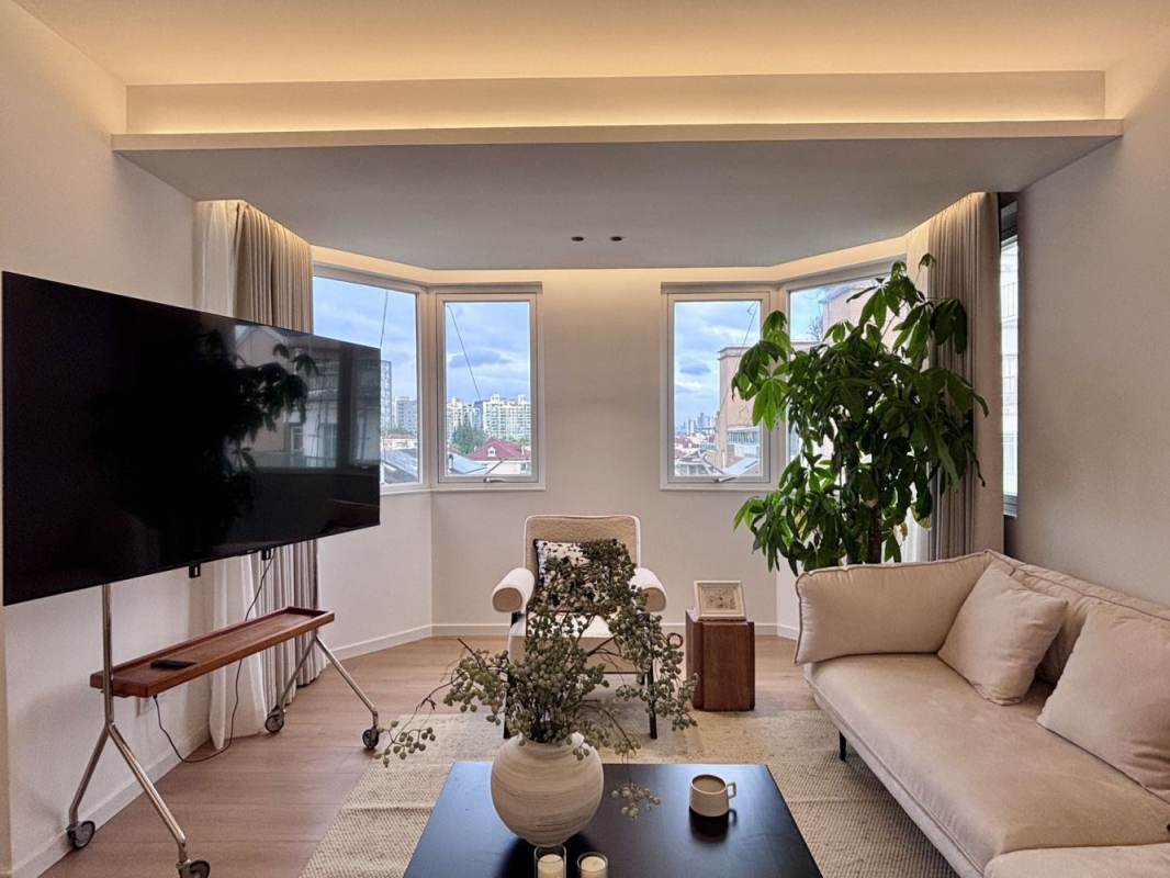 Housing image — Living Room