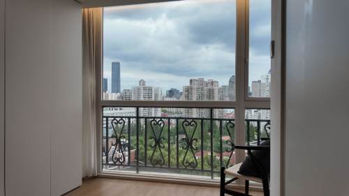 Housing image — Balcony
