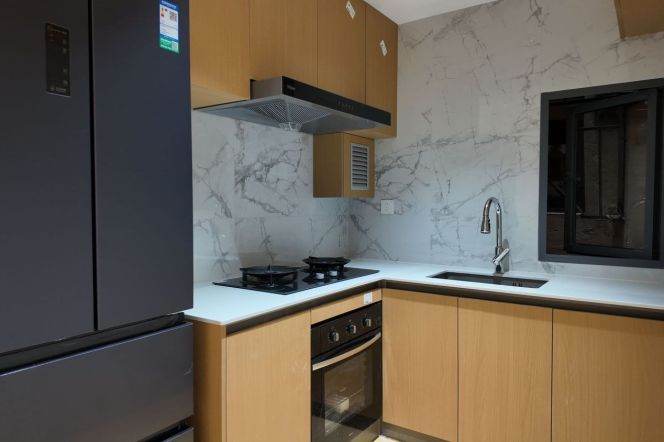 1BR Apartment in Jing'an (L2/L11)