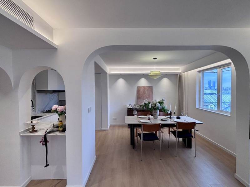 Housing image — Dining Area