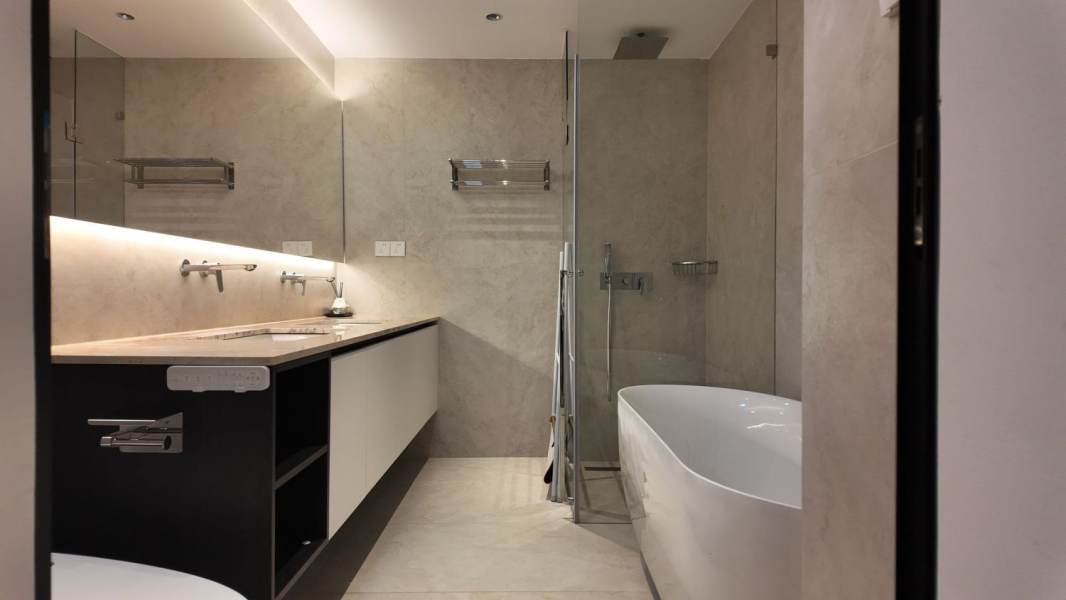 Housing image — Bathroom