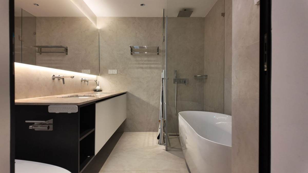Housing image — Bathroom