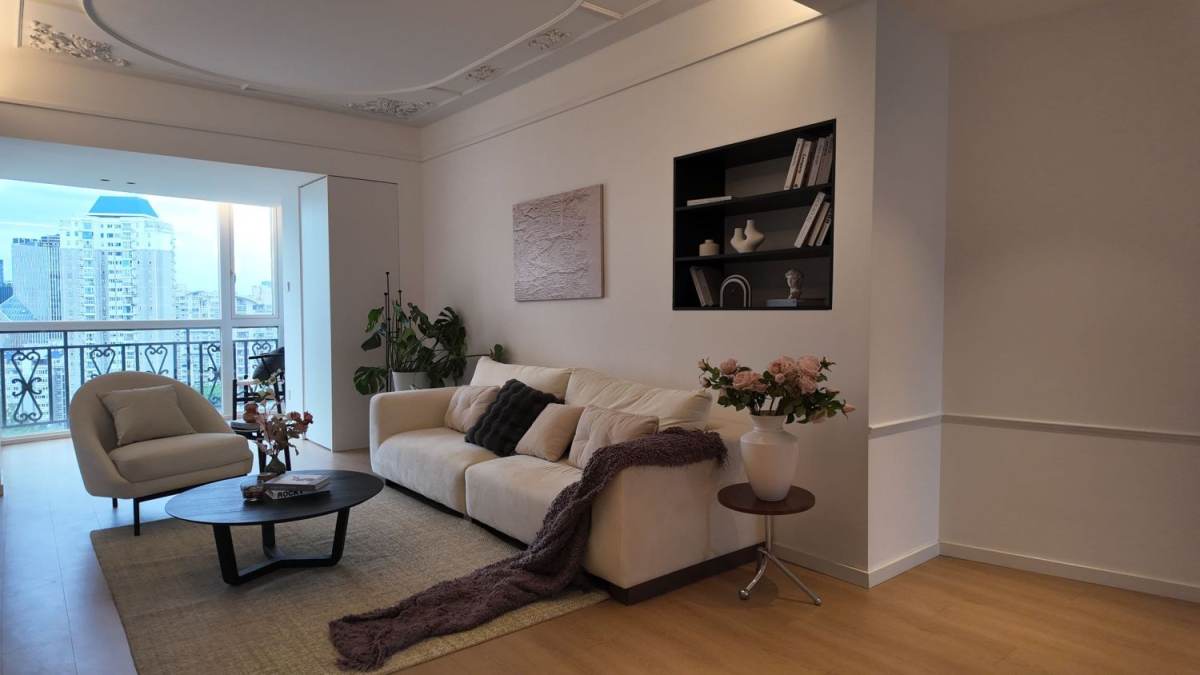 Housing image — Living Room