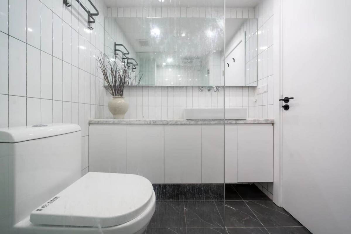 Housing image — Bathroom