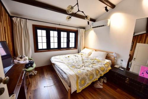 Housing image — Bedroom