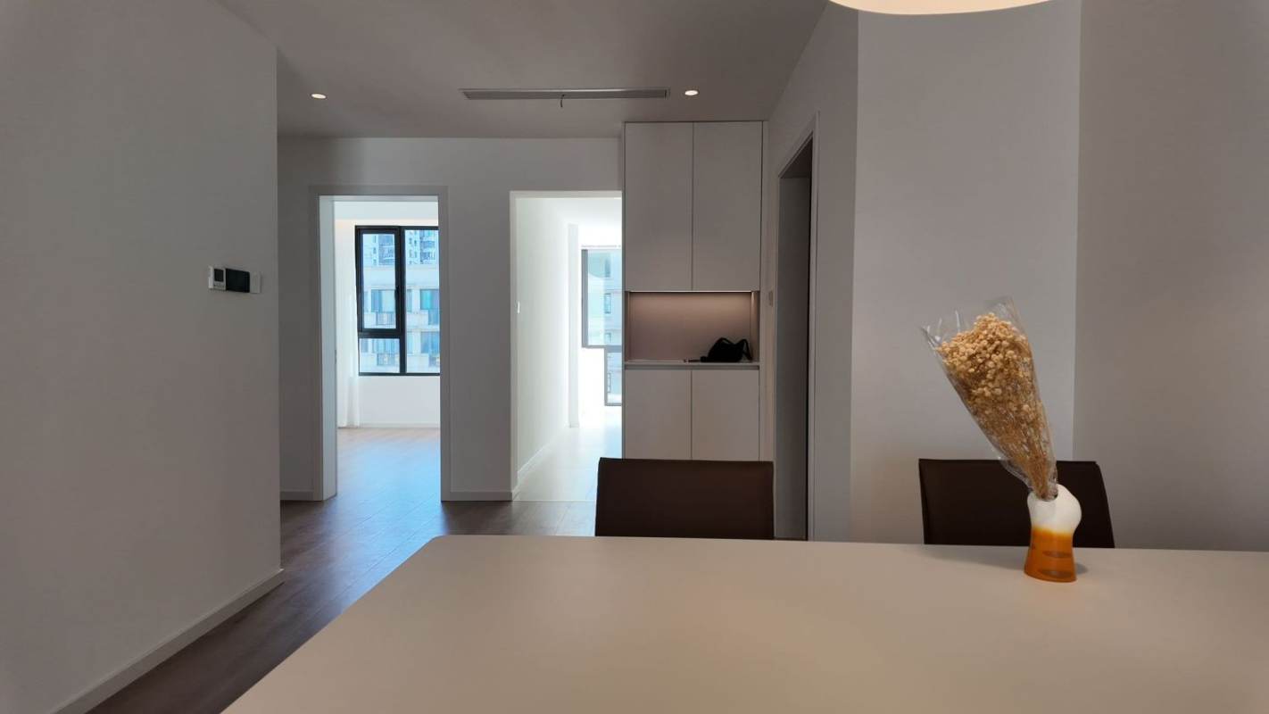 Housing image — Dining Area