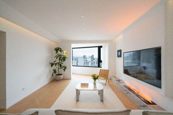 High-Floor 2BR Apartment near Zhenping Rd Metro (L3/L4/L7)