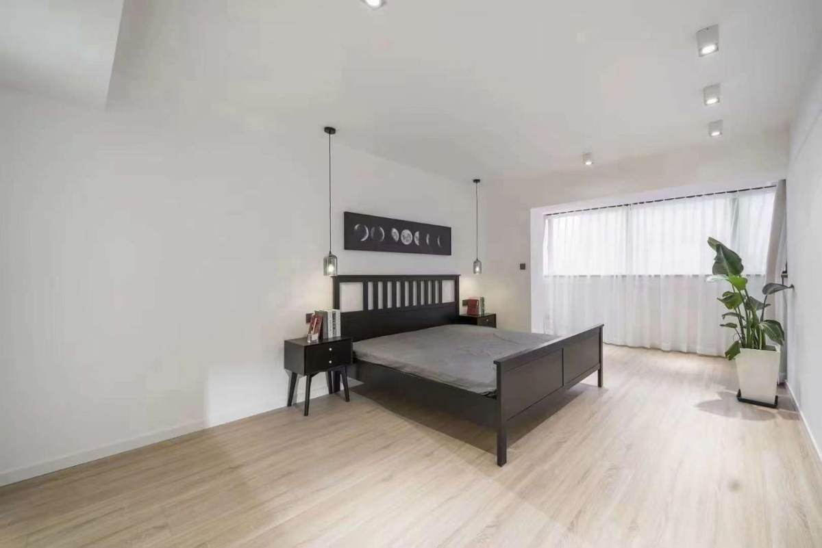 Housing image — Bedroom