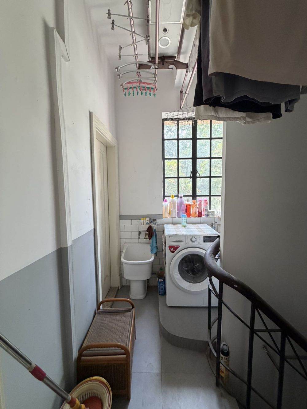 Housing image — Living Room
