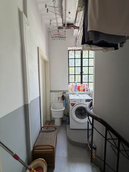 Housing image — Living Room