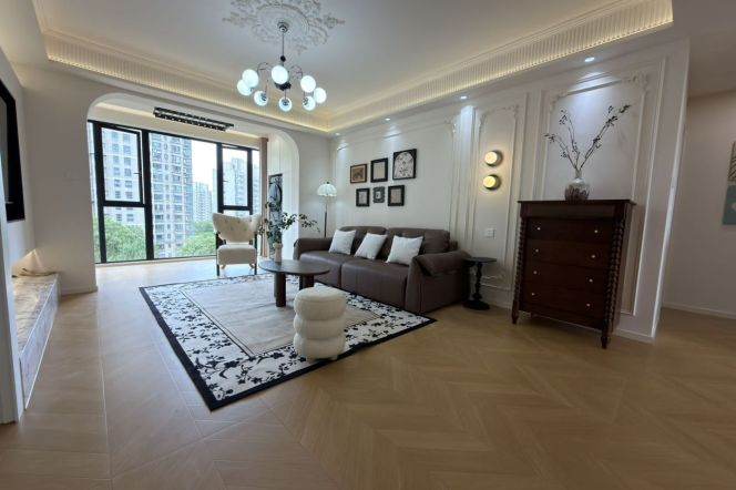 Spacious 2BR Apartment near Shanghai Children's Medical Center Metro with Floor-to-Ceiling Windows