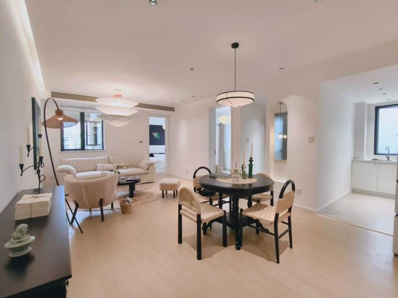 Housing image — Living Room