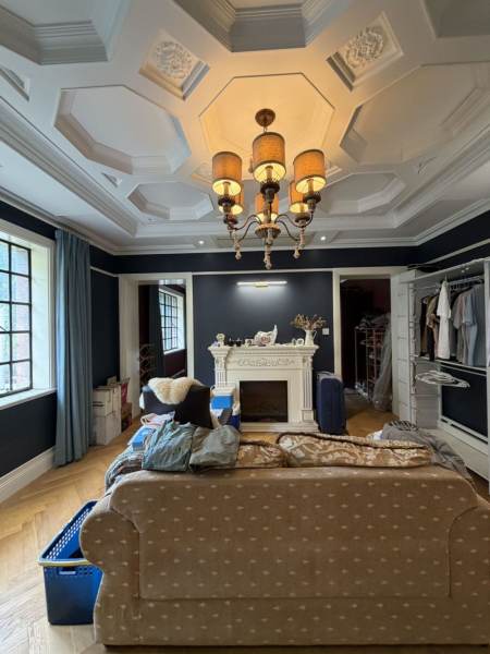 Housing image — Living Room