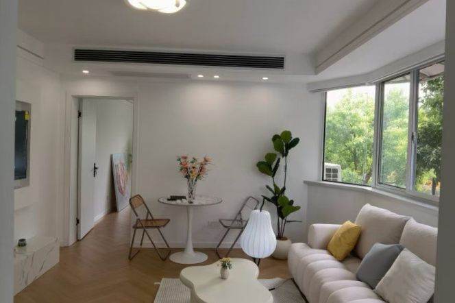 1BR Apartment near Zhongshan Park (L2/L11)