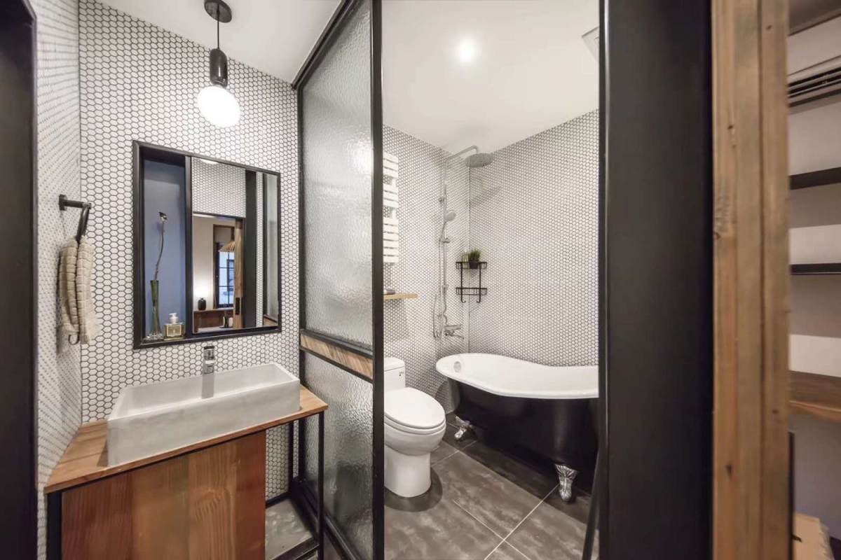 Housing image — Bathroom