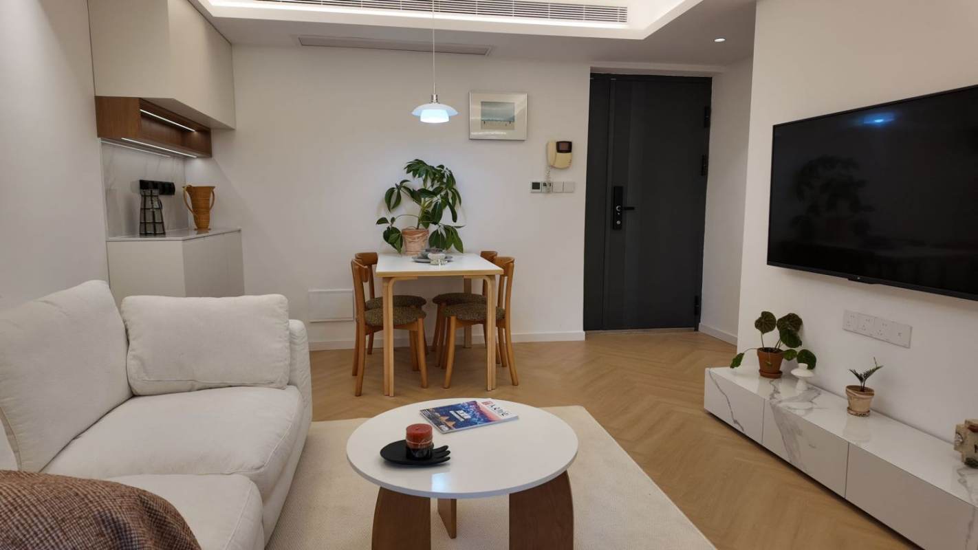 Housing image — Living Room