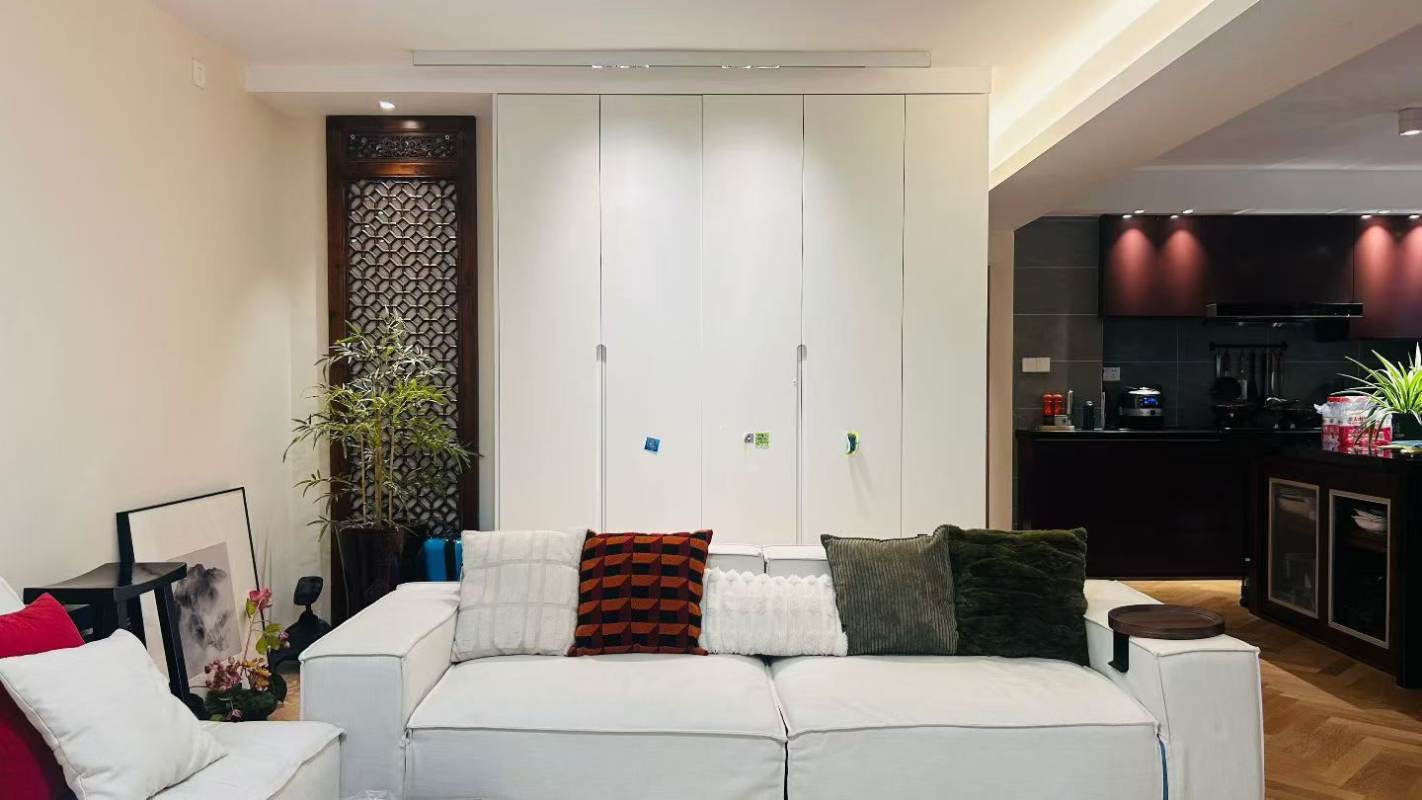 Housing image — Living Room
