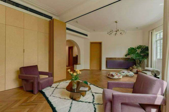 Spacious High-Ceiling 2BR Heritage Apartment in Old Xuhui with Outstanding View (L1/L7)