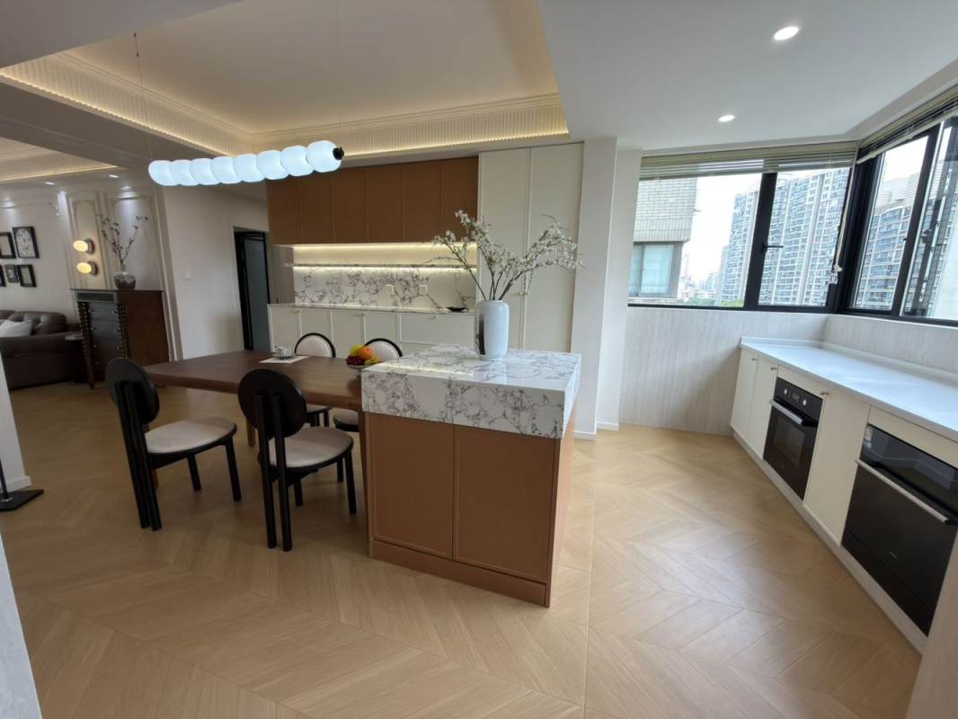 Housing image — Dining Area