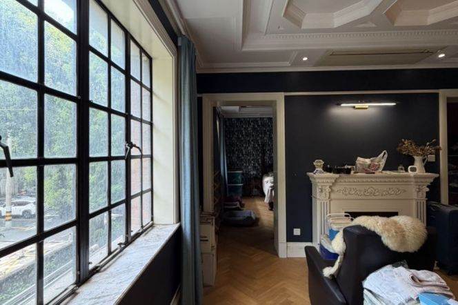 Spacious High-Ceiling 1BR Heritage Apartment in Old Xuhui with Green View (L1/L10/L12)
