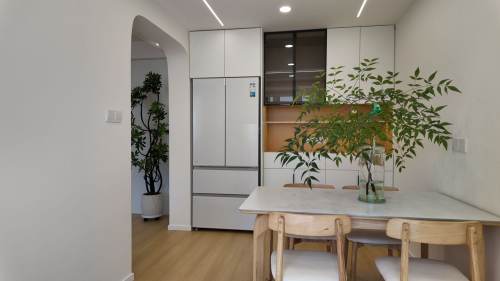 Housing image — Dining Area