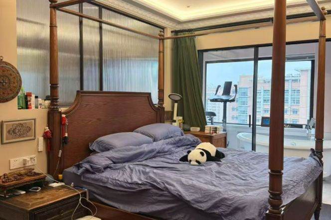 Spacious 2BR Apartment near Shanghai Stadium Metro (L4)