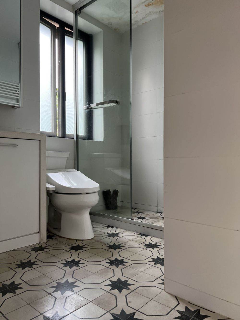 Housing image — Bathroom
