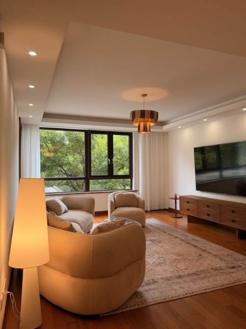 Housing image — Living Room